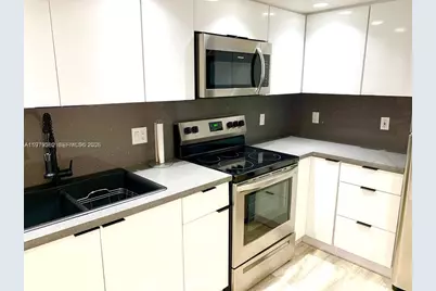 200 SE 15th Rd #3J, Miami, FL 33129 - Photo 10