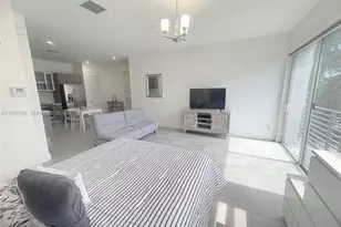 1045 NE 18th Ave, Fort Lauderdale, FL 33304 - Photo 10