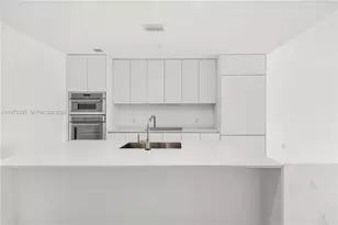 700 NE 24th St, Miami, FL 33137 - Photo 22