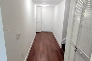 41 SE 5th St, Miami, FL 33131 - Photo 6