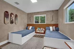 2301 NE 196th St, Miami, FL 33180 - Photo 40