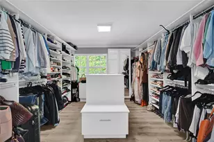 2301 NE 196th St, Miami, FL 33180 - Photo 26