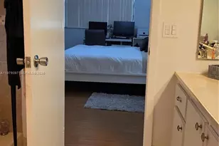 750 NE 199th St, Miami, FL 33179 - Photo 14