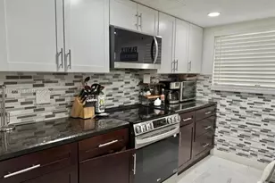 10106 SW 146th Pl, Miami, FL 33186 - Photo 6