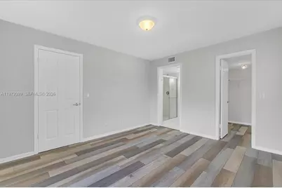 6832 S Palmetto Cir S #201, Boca Raton, FL 33433 - Photo 8