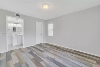 6832 S Palmetto Cir S #201, Boca Raton, FL 33433 - Photo 10