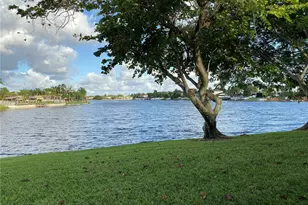 1305 NW 122nd Terrace, Pembroke Pines, FL 33026 - Photo 28