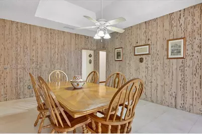 8261 SW 186th St, Cutler Bay, FL 33157 - Photo 16