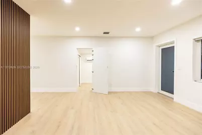 6070 SW 42nd St, Miami, FL 33155 - Photo 6