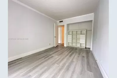 3800 N Hills Dr #308, Hollywood, FL 33021 - Photo 10