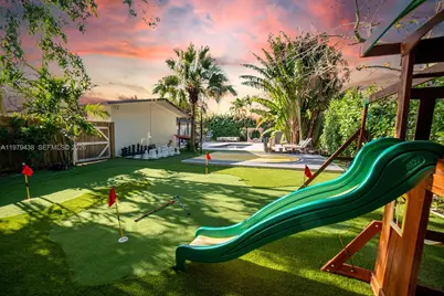 18800 Belmont Dr, Cutler Bay, FL 33157 - Photo 8