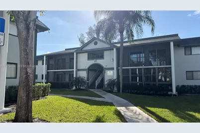 468 NE 206th Ln #201, Miami, FL 33179 - Photo 1