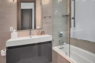 5501 Pine Tree Dr, Miami Beach, FL 33140 - Photo 56