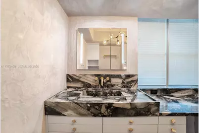 5801 Collins Ave #1200, Miami Beach, FL 33140 - Photo 30