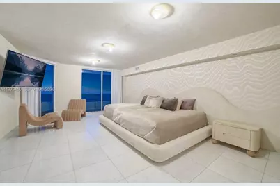 5801 Collins Ave #1200, Miami Beach, FL 33140 - Photo 28