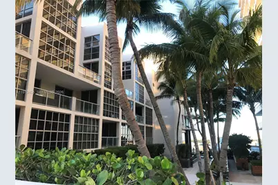 3451 NE 1st Ave #M0708, Miami, FL 33137 - Photo 2