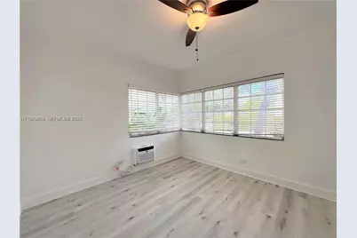 840 10th St #10, Miami Beach, FL 33139 - Photo 10