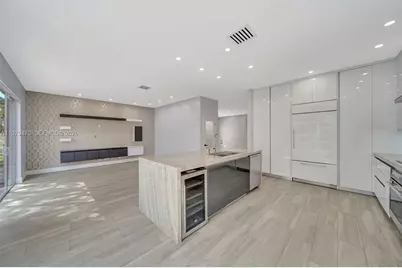 16340 SW 26th St, Miramar, FL 33027 - Photo 2