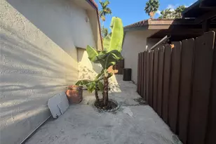 1090 NW 128th Ct, Miami, FL 33182 - Photo 42