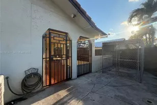 1090 NW 128th Ct, Miami, FL 33182 - Photo 44