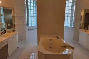 17594 SW 12th St, Pembroke Pines, FL 33029 - Photo 18