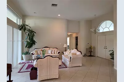 17594 SW 12th St, Pembroke Pines, FL 33029 - Photo 2