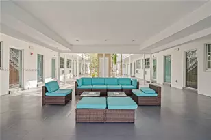 7950 Tatum Waterway Dr, Miami Beach, FL 33141 - Photo 6