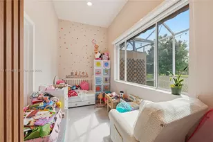 1166 SW 158th Way, Pembroke Pines, FL 33027 - Photo 12