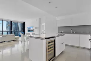 88 SW 7th St, Miami, FL 33130 - Photo 12