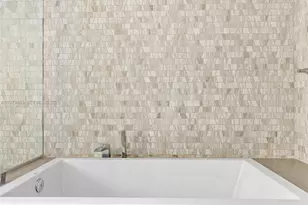 88 SW 7th St, Miami, FL 33130 - Photo 28