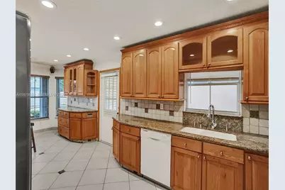 3745 Piccadilly St #114, Hollywood, FL 33021 - Photo 4