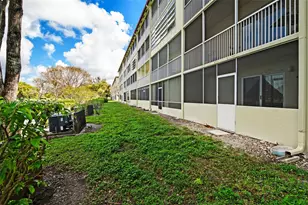 13255 SW 7th Ct, Pembroke Pines, FL 33027 - Photo 20