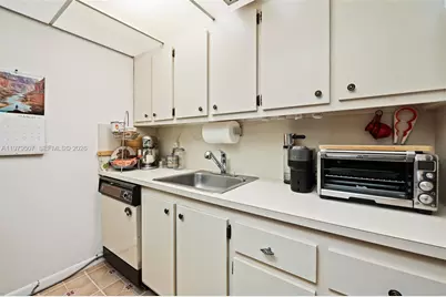 13255 SW 7th Ct #111D, Pembroke Pines, FL 33027 - Photo 14
