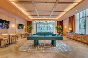 77 SE 5th St, Miami, FL 33131 - Photo 24
