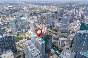 77 SE 5th St, Miami, FL 33131 - Photo 54