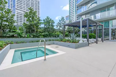 77 SE 5th St #2405, Miami, FL 33131 - Photo 38