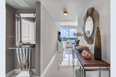 6899 Collins Ave #2403, Miami Beach, FL 33141 - Photo 2