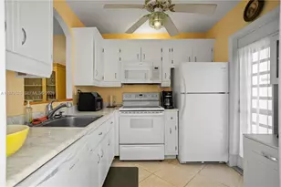 4411 NW 16th St, Lauderhill, FL 33313 - Photo 2