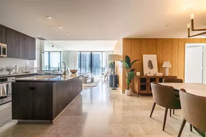 68 SE 6th St #1403, Miami, FL 33131 - Photo 1