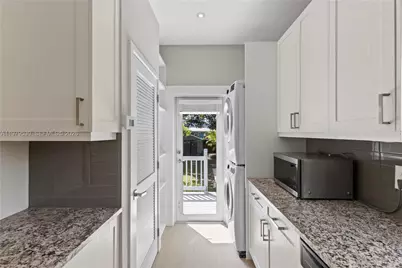 2434 SW 15th St, Miami, FL 33145 - Photo 12
