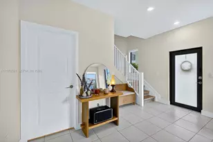 4426 NW 83rd Pkwy, Doral, FL 33166 - Photo 8