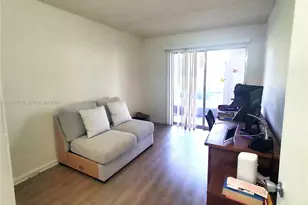800 SW 131st Ave, Pembroke Pines, FL 33027 - Photo 10