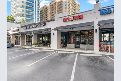 17632 Collins Ave, Sunny Isles Beach, FL 33160 - Photo 2