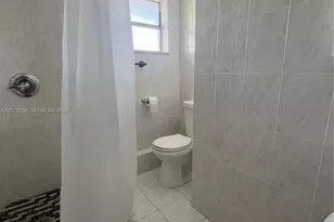 1750 NE 191st St, Miami, FL 33179 - Photo 18