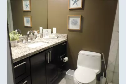 5401 Collins Ave #526, Miami Beach, FL 33140 - Photo 16