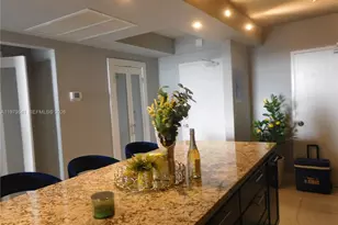 5401 Collins Ave, Miami Beach, FL 33140 - Photo 4