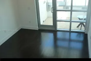 421 Meridian Ave, Miami Beach, FL 33139 - Photo 6