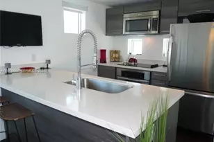 421 Meridian Ave, Miami Beach, FL 33139 - Photo 10