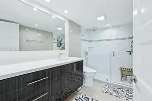 20379 W Country Club Dr, Aventura, FL 33180 - Photo 20