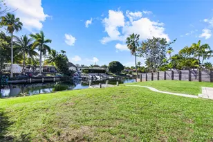 10750 SW 43rd Ln, Miami, FL 33165 - Photo 30